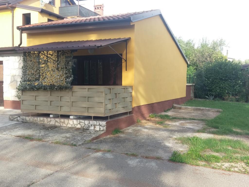 Apartments Ingrid Новиград Экстерьер фото