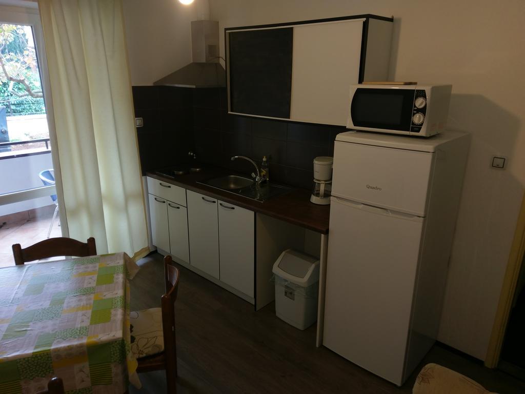 Apartments Ingrid Новиград Экстерьер фото